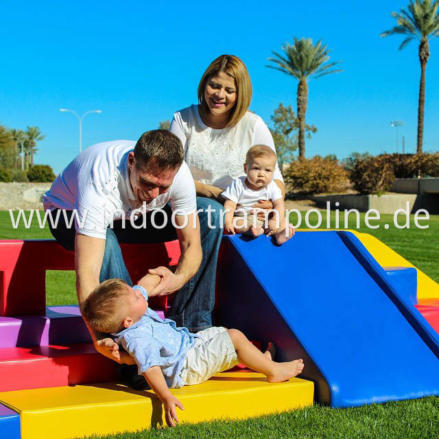 kids soft play (2)